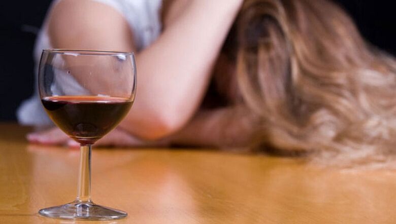 Frau und Alkohol, wie man mit dem Trinken aufhört